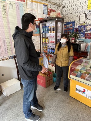 疫線黨旗揚(yáng)，南通體彩在行動(dòng) 以責(zé)任擔(dān)當(dāng)為市民健康保駕護(hù)航